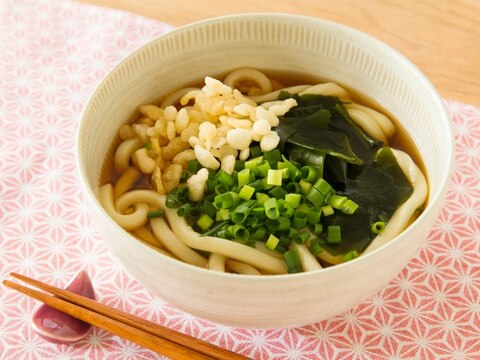 たぬきうどん Tanuki udon noodle